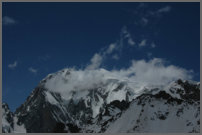 Mont Blanc uit de wolken