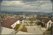 uitzicht over LJUBLJANA en kasteelbinnenplaats